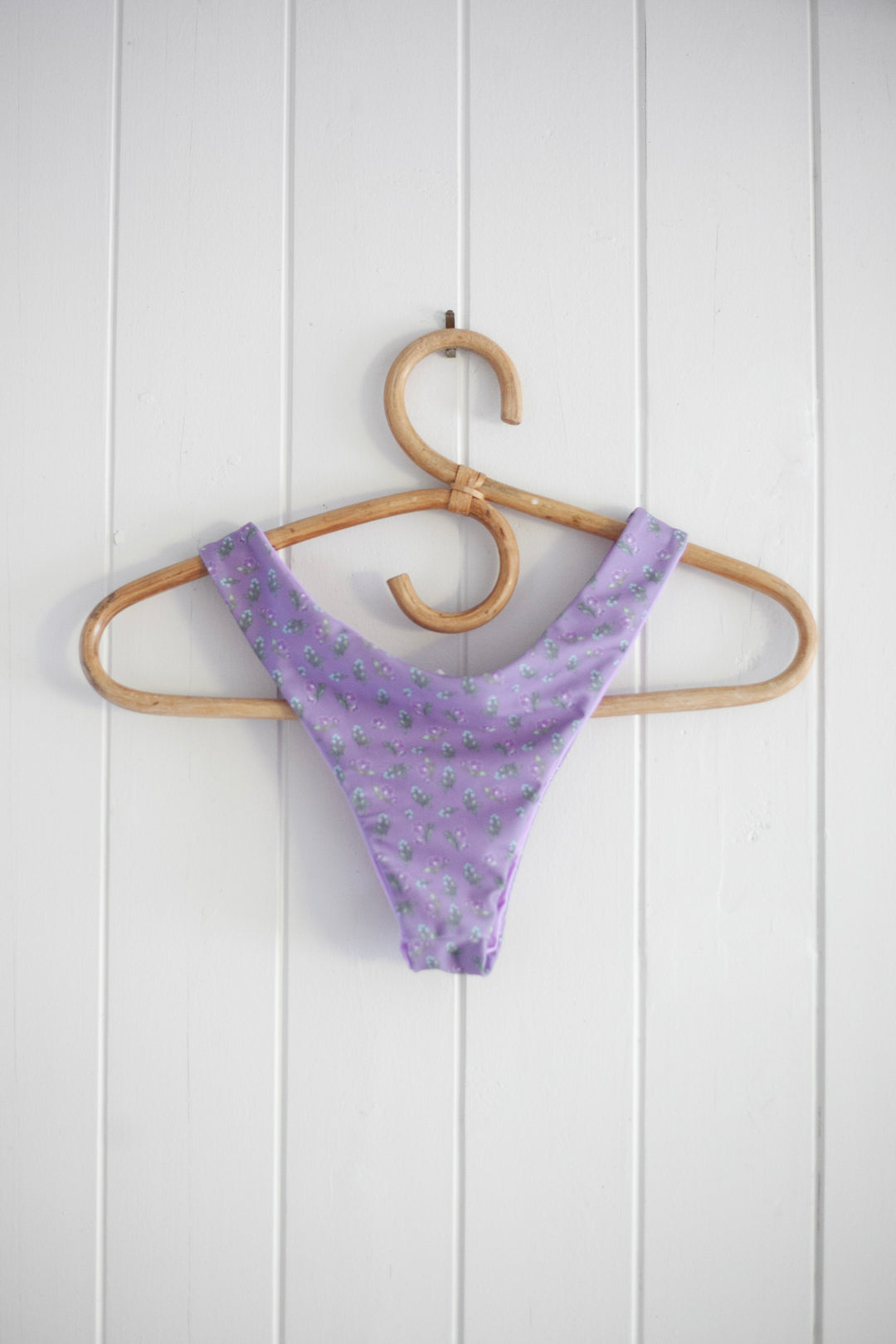 High Cut Bottom - Midsommar (no scrunch)