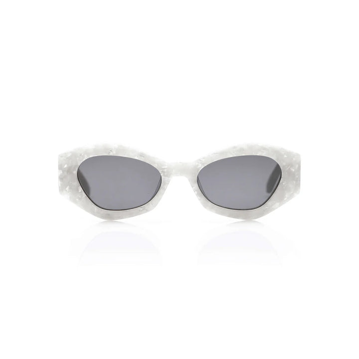 Rufus in Pearl White