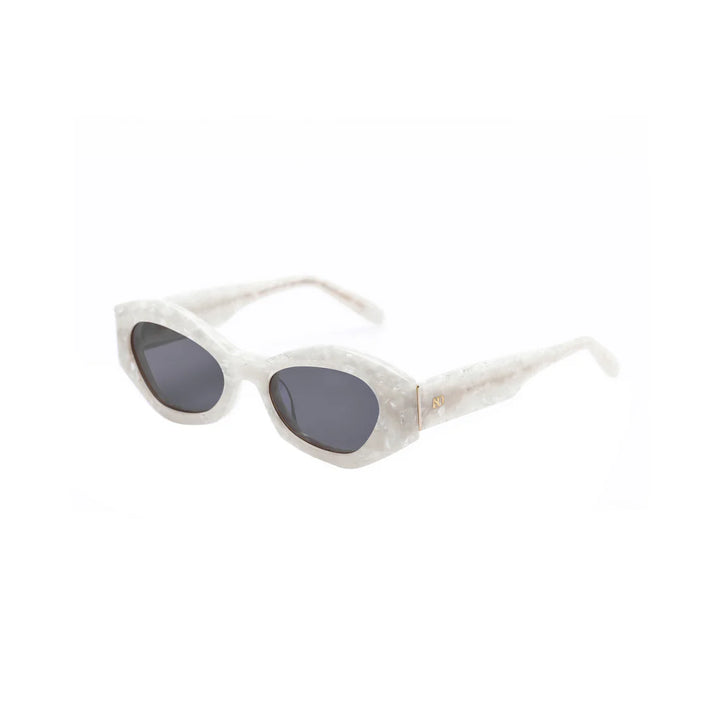 Rufus in Pearl White