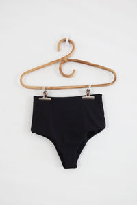 Classic High Waisted Bottom - Black Ribbed