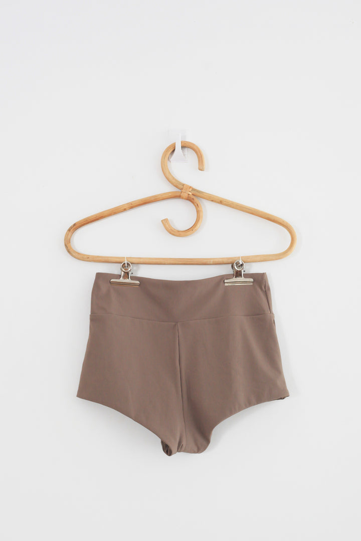 Pippi Shorts - Mocha Ribbed